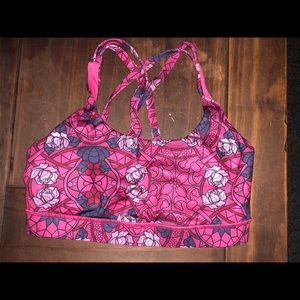 Lululemon soul cycle bra size 6. No trade